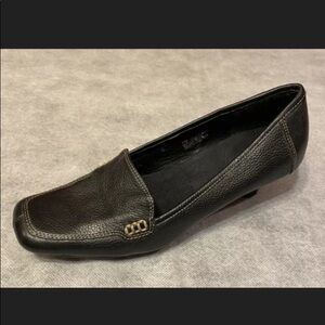 Women Aerosoles  Leather Shoes Size 7M Black Shoe